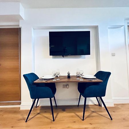 פוטרס בר Private 2 Bed Guest House - Van Parking, M25 & A1 Connections מראה חיצוני תמונה