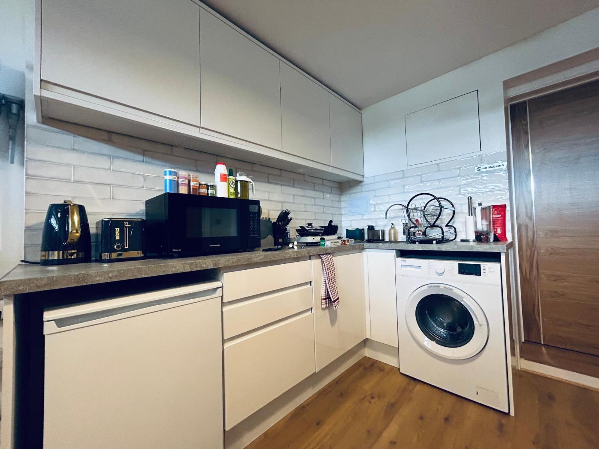 פוטרס בר Private 2 Bed Guest House - Van Parking, M25 & A1 Connections מראה חיצוני תמונה